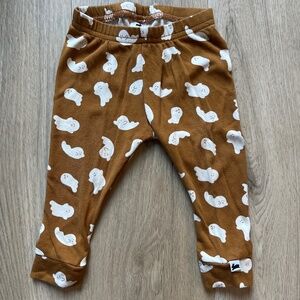 🇨🇦6-9m Little and Lively ghost pants